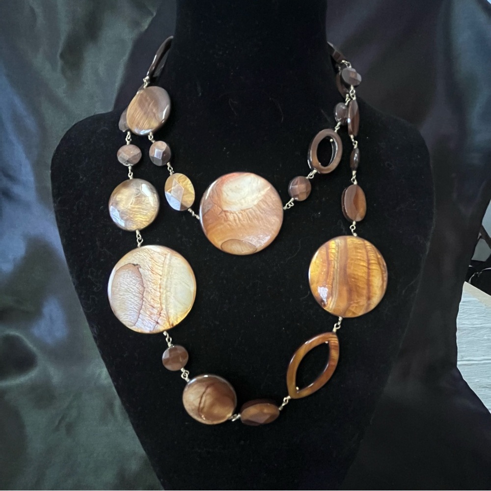 Stella & Dot Lovely Carved Stone Necklace With Wrapped Brass